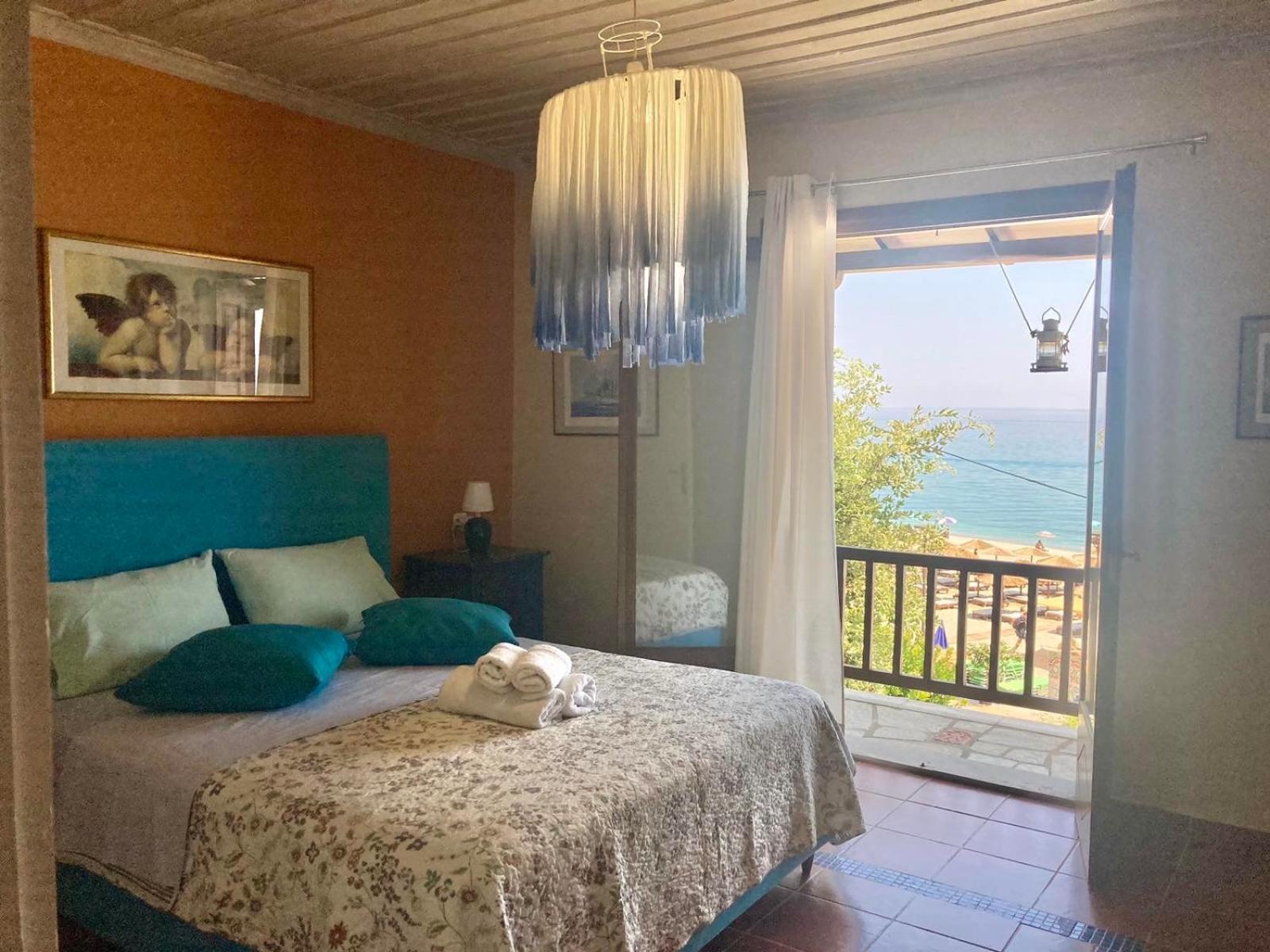 Papa Nero Beach House Agios Ioannis  エクステリア 写真